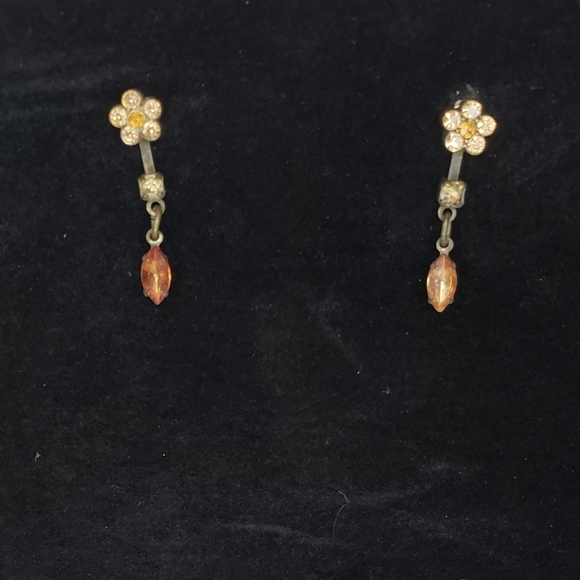 Flower Rhinestone Earrings - Picture 5 of 6